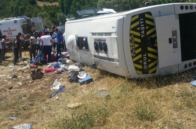 В Турции в аварию попал туристический автобус