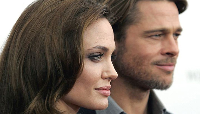 У Анджелины Джоли начались интимные проблемы