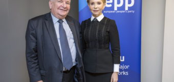 Президент ЕНП Жозеф Доль поздравил Юлию Тимошенко с победой на выборах в ОТГ