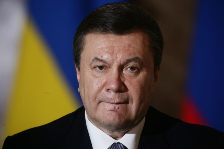 Суд разрешил допросить Януковича в режиме видеосвязи