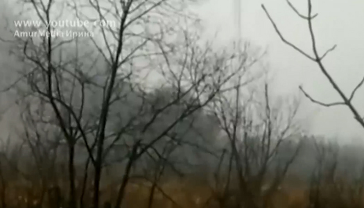 В Хабаровске рухнул вертолет, экипаж погиб. Видео