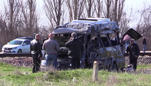 В Крыму маршрутка столкнулась поездом, есть жертвы