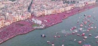 В Турции на митинг вышли два миллиона человек