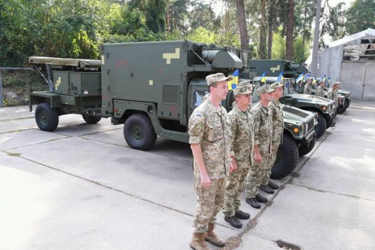 США передали Украине военную технику