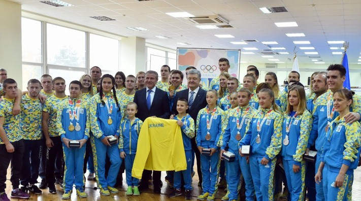 Порошенко поздравил победителей и призеров Юношеских Олимпийских игр 2018 года