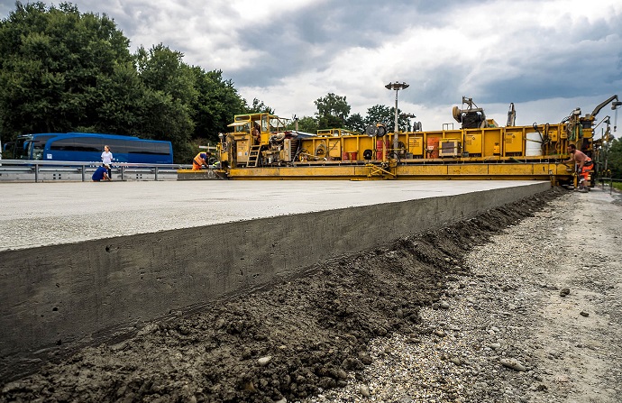 На Житомирщине построят первую бетонную дорогу в Украине