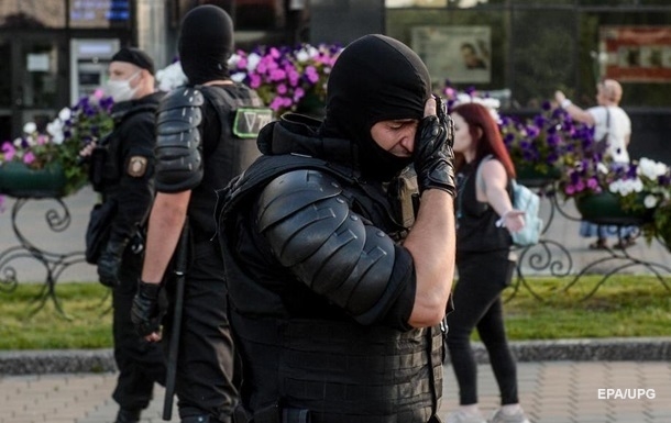 В Минске жестко задержали украинцев. Видео