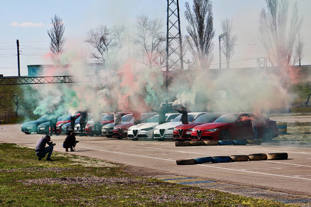 Альфисты в Днепропетровской области провели драйвовый трек-день. Фото и видео